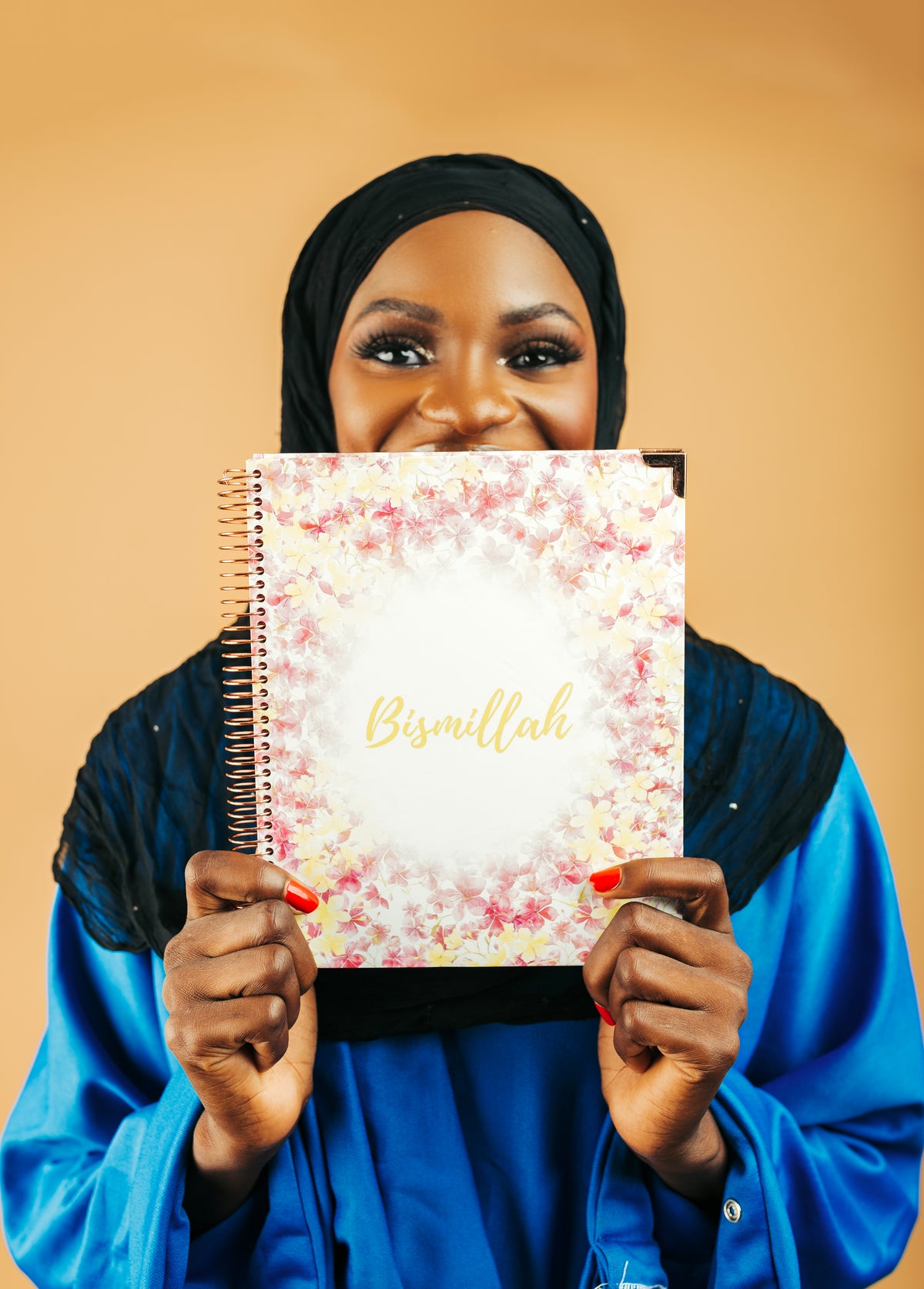 Striving Flawlessly Muslimah Planner: Undated Edition